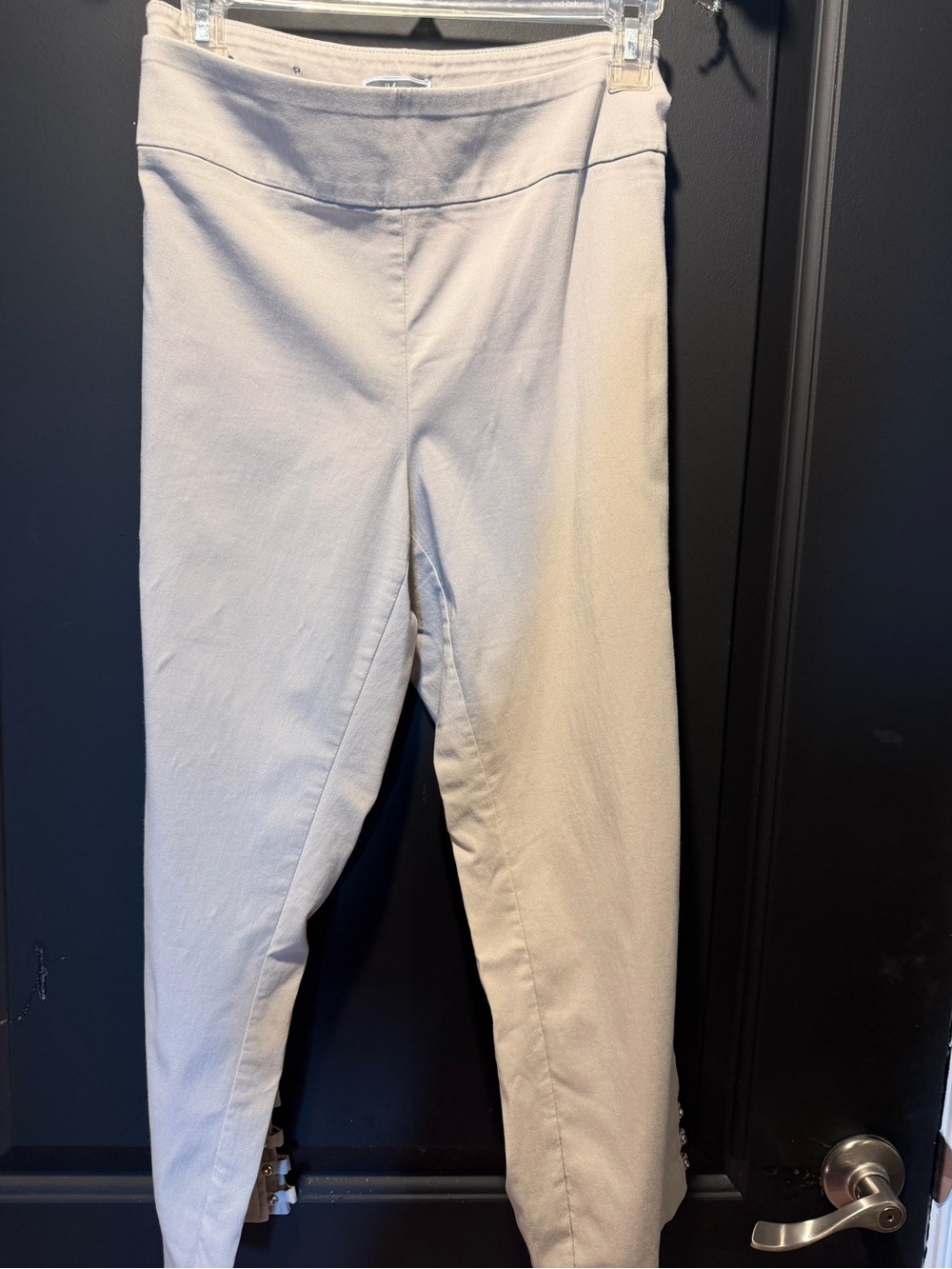 JM Collection Cream Ankle Pants